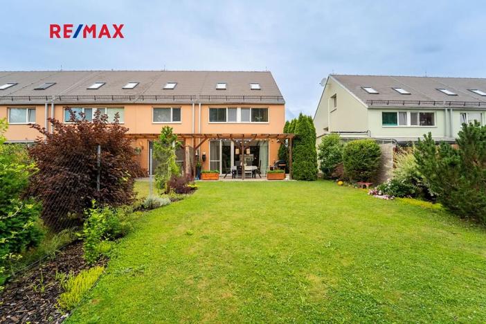 Prodej rodinného domu, Nupaky, K Parku, 156 m2