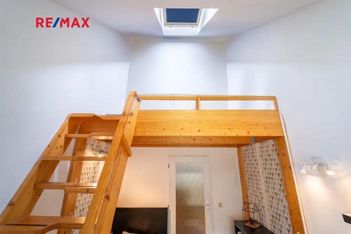 Prodej rodinného domu, Nupaky, K Parku, 156 m2