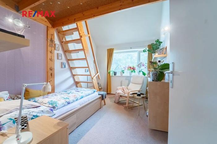 Prodej rodinného domu, Nupaky, K Parku, 156 m2