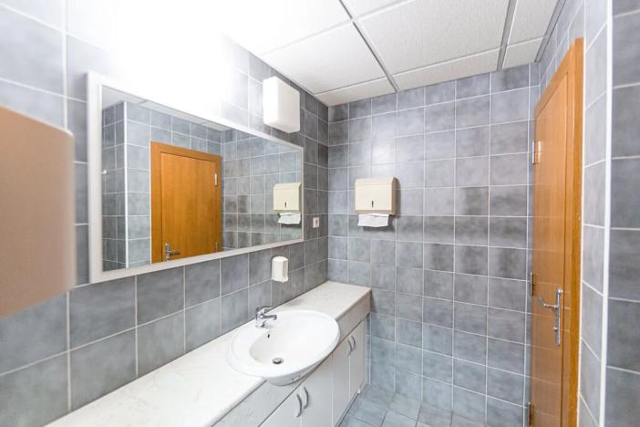 Pronájem kanceláře, Praha - Vysočany, Freyova, 115 m2