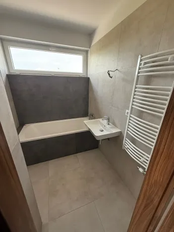 Pronájem bytu 2+kk, Pardubice, Pod Vinicí, 63 m2