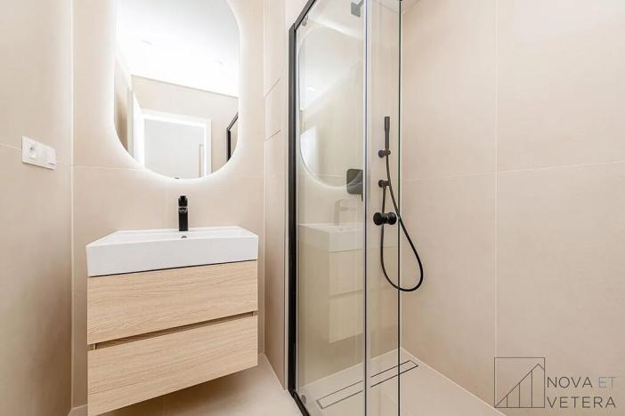 Prodej bytu 2+kk, Praha - Břevnov, Nad Kajetánkou, 42 m2