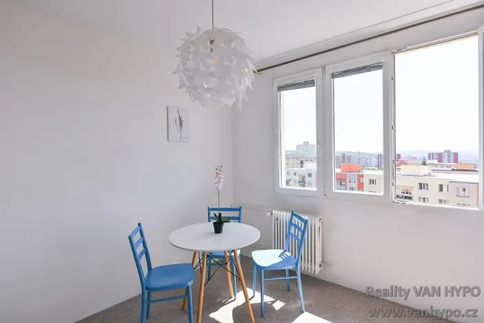Prodej bytu 2+kk, Praha - Kamýk, Zárubova, 39 m2