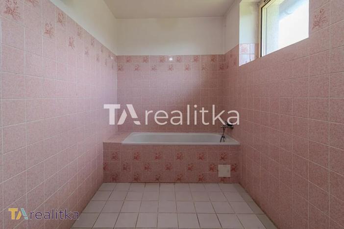 Prodej rodinného domu, Ženklava, 360 m2