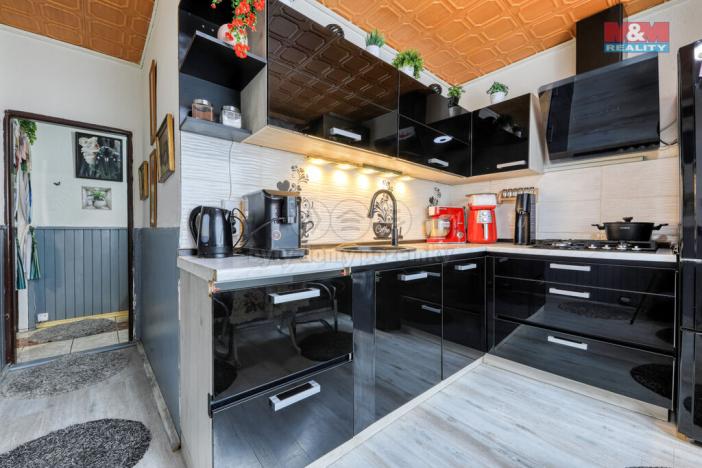 Prodej bytu 2+1, Bor, Sokolská, 55 m2