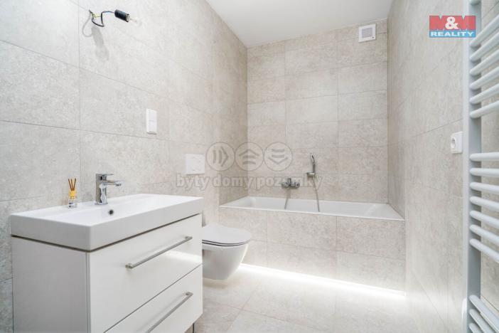 Prodej bytu 3+kk, Třebechovice pod Orebem, Masarykovo náměstí, 93 m2