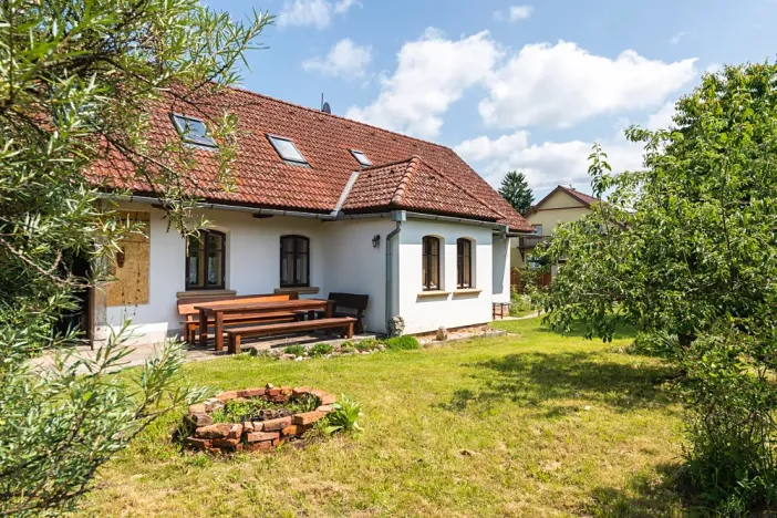 Prodej rodinného domu, Lázně Bělohrad, 178 m2