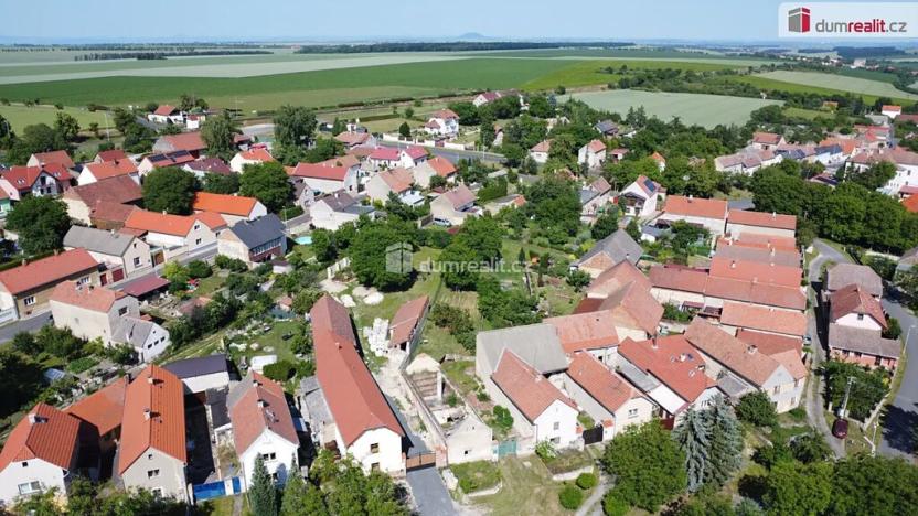 Prodej pozemku pro bydlení, Peruc, Na Karlově, 307 m2