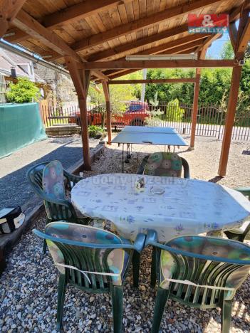 Prodej rodinného domu, Karlovice, 300 m2