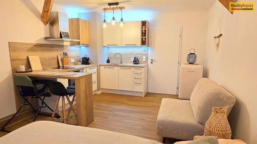 Prodej bytu 1+kk, Čachrov, 28 m2