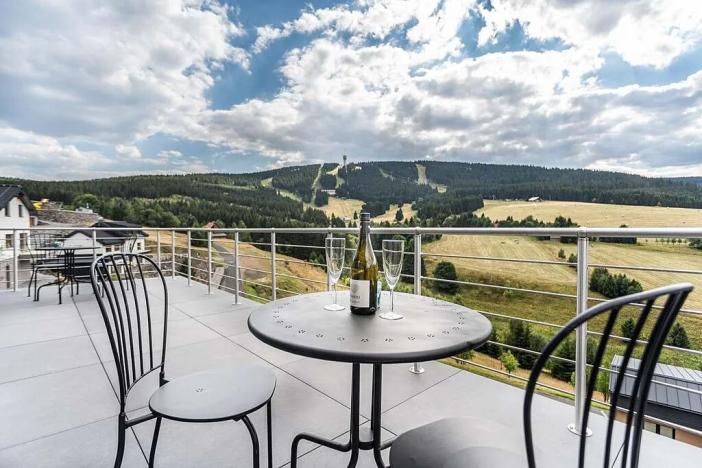 Prodej vily, Loučná pod Klínovcem, 210 m2