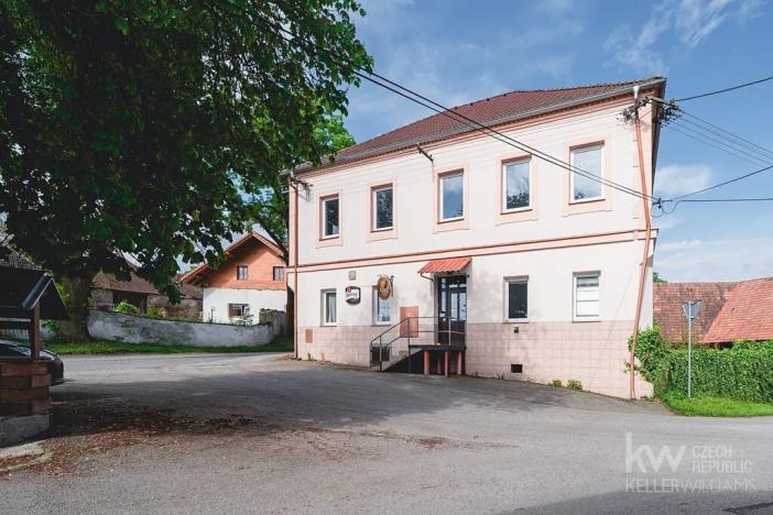 Prodej ubytování, Zálezly, 900 m2