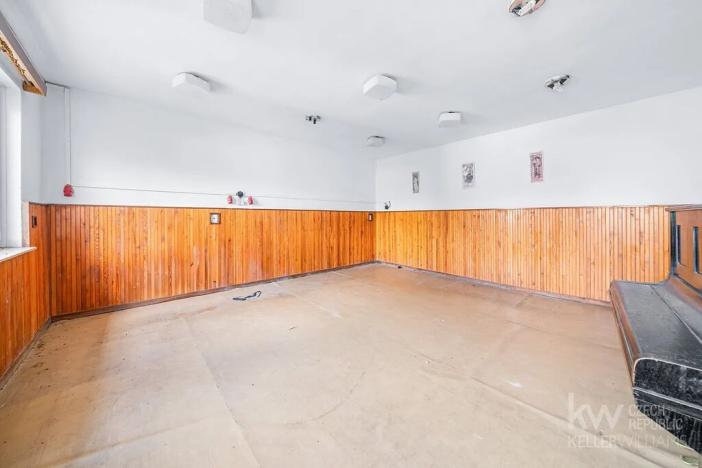 Prodej ubytování, Zálezly, 900 m2