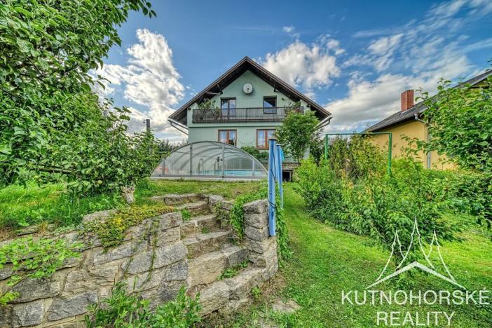 Prodej rodinného domu, Červené Janovice, 144 m2