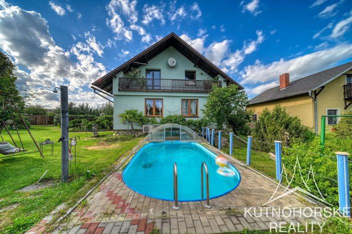 Prodej rodinného domu, Červené Janovice, 144 m2