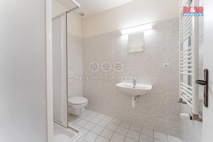 Prodej rodinného domu, Liběchov, nám. V. Levého, 1120 m2