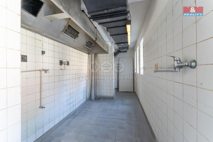 Prodej rodinného domu, Liběchov, nám. V. Levého, 1120 m2