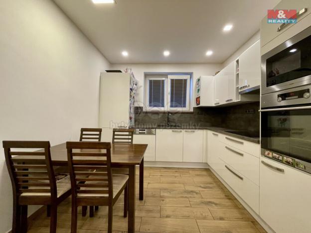 Prodej rodinného domu, Rybitví, Čapkova, 85 m2