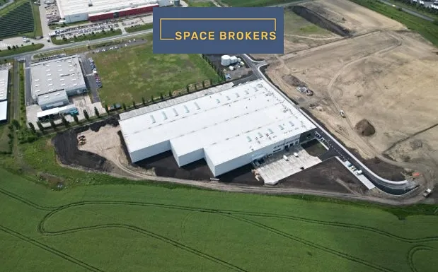 Pronájem skladu, Kolín, 3504 m2