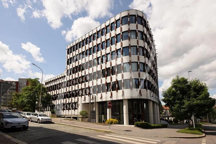 Pronájem kanceláře, Praha - Nusle, Lomnického, 537 m2