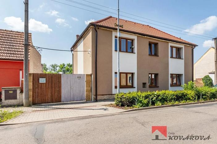 Prodej rodinného domu, Černuc, 126 m2