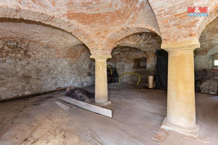 Prodej restaurace, Opatovice nad Labem, Pardubická, 620 m2