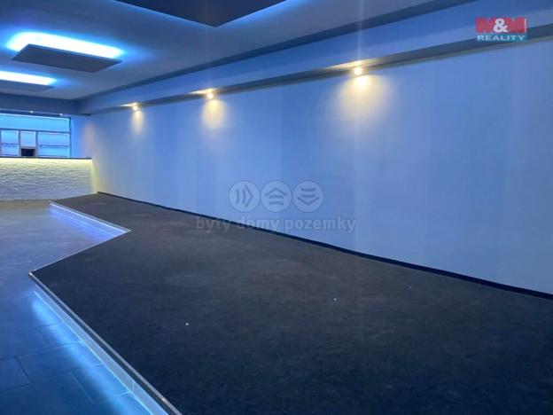 Pronájem obchodního prostoru, Hlinsko, Poděbradovo náměstí, 495 m2