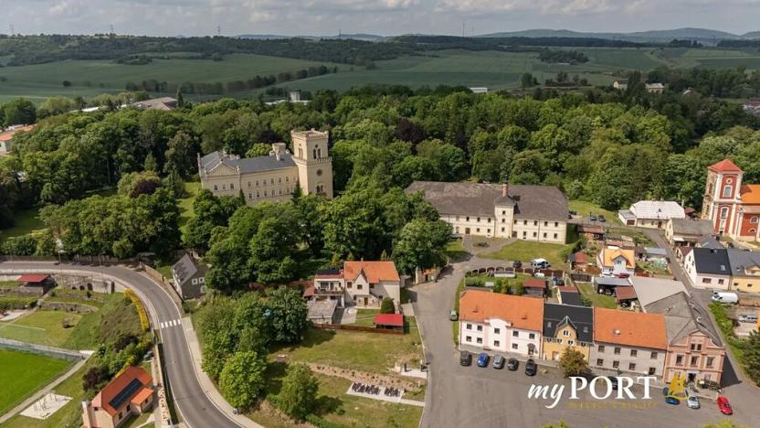 Prodej vícegeneračního domu, Chyše, Žižkovo náměstí, 322 m2