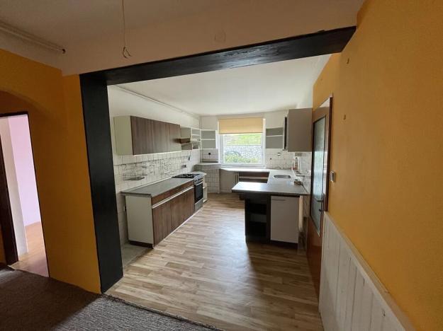 Prodej bytu 4+1, Děčín, Slezská, 88 m2