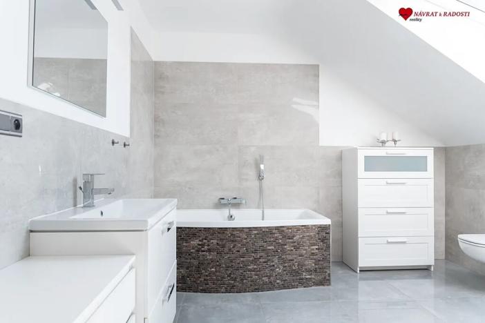 Prodej rodinného domu, Tršice, 190 m2