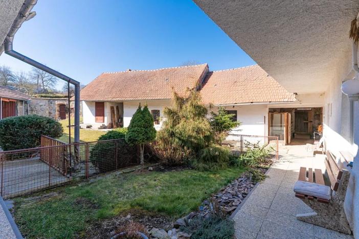 Prodej vícegeneračního domu, Nová Ves, 212 m2