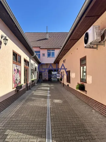 Pronájem obchodního prostoru, Kyjov, Masarykovo náměstí, 27 m2