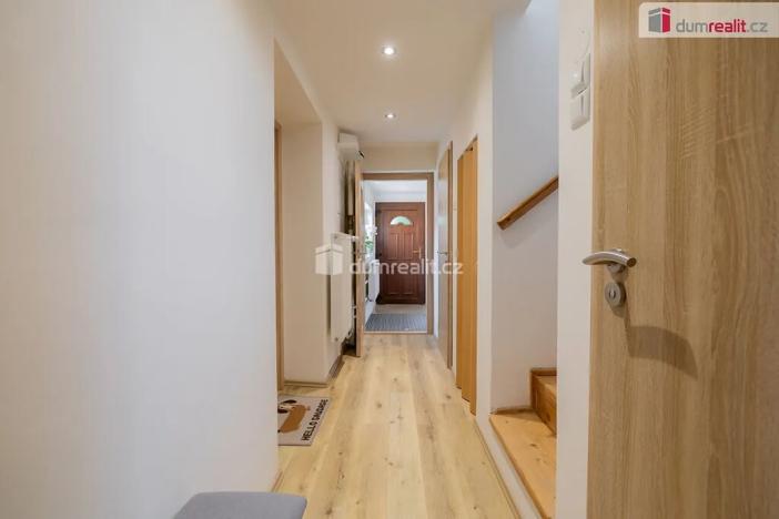 Prodej rodinného domu, Praha - Nebušice, U Gabrielky, 280 m2