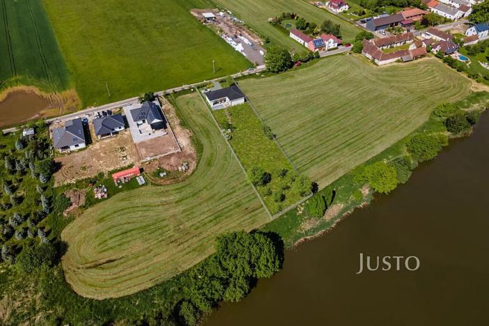 Prodej pozemku pro bydlení, Pištín, 2368 m2