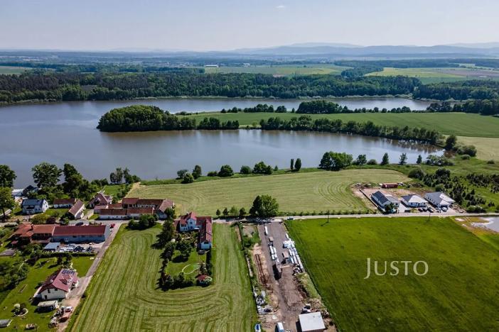 Prodej pozemku pro bydlení, Pištín, 2368 m2