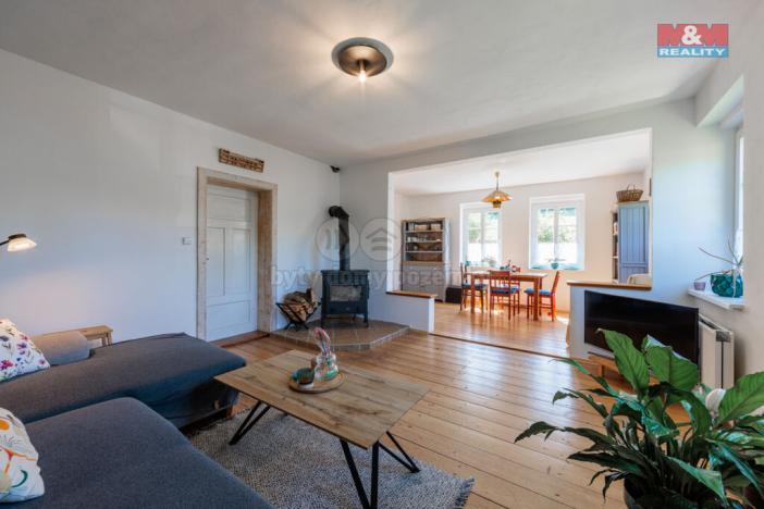 Prodej rodinného domu, Stříbrná, 228 m2