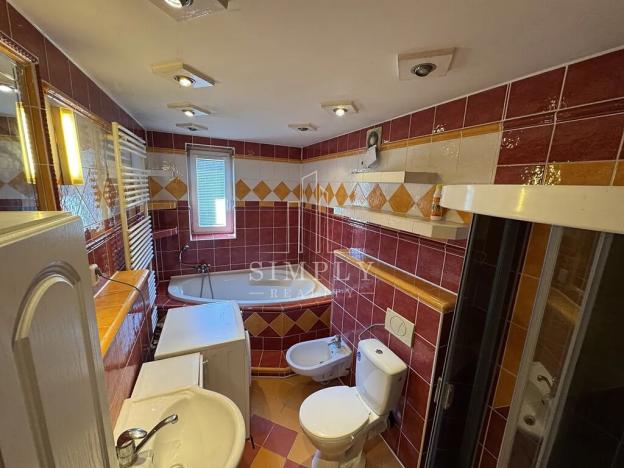 Prodej rodinného domu, Velké Karlovice, 188 m2