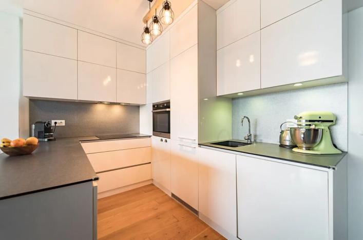 Prodej bytu 3+kk, Praha, Mezitraťová, 65 m2