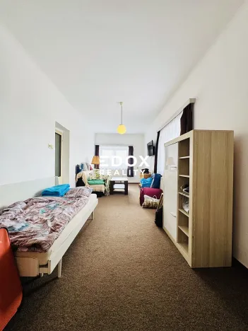 Prodej rodinného domu, Chrást, 280 m2