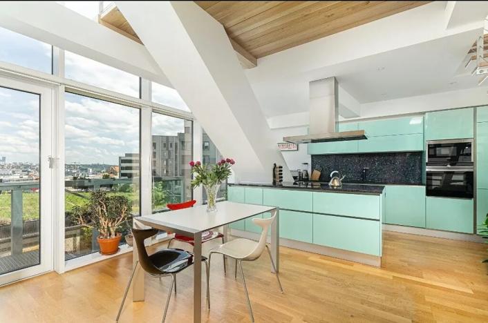 Prodej bytu 3+kk, Praha - Smíchov, Kobrova, 183 m2