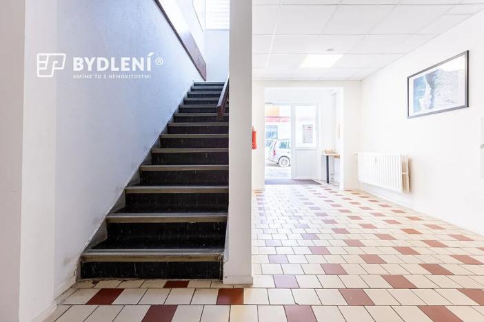 Pronájem kanceláře, Teplice, Tolstého, 2109 m2