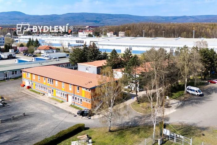 Pronájem kanceláře, Teplice, Tolstého, 2109 m2