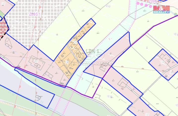 Prodej zahrady, Dvůr Králové nad Labem, 676 m2