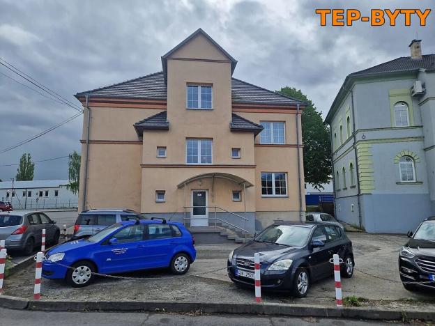 Prodej kanceláře, Bílina, Náměstí, 700 m2