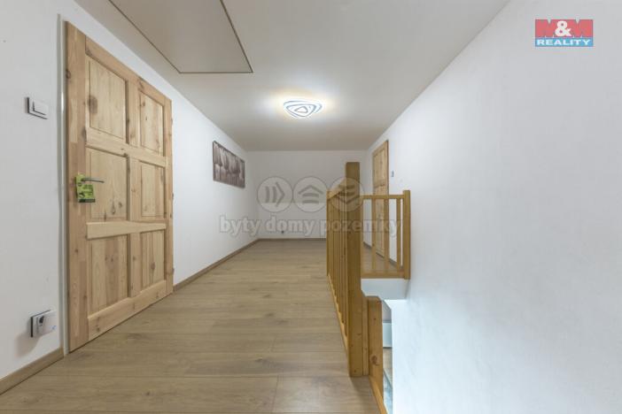 Prodej rodinného domu, Jindřichovice pod Smrkem, 205 m2