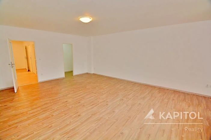 Pronájem bytu 2+kk, Moravská Třebová, nám. T. G. Masaryka, 97 m2