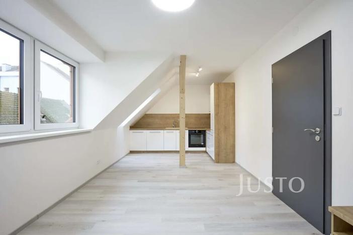 Pronájem bytu 2+kk, Třeboň, Sokolská, 55 m2