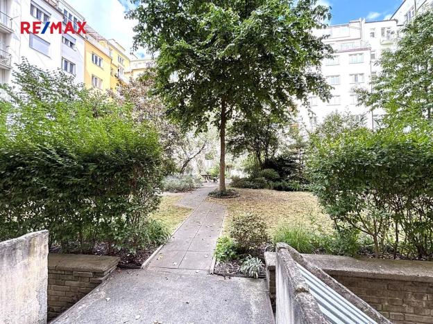 Prodej bytu 2+kk, Praha - Žižkov, Baranova, 50 m2