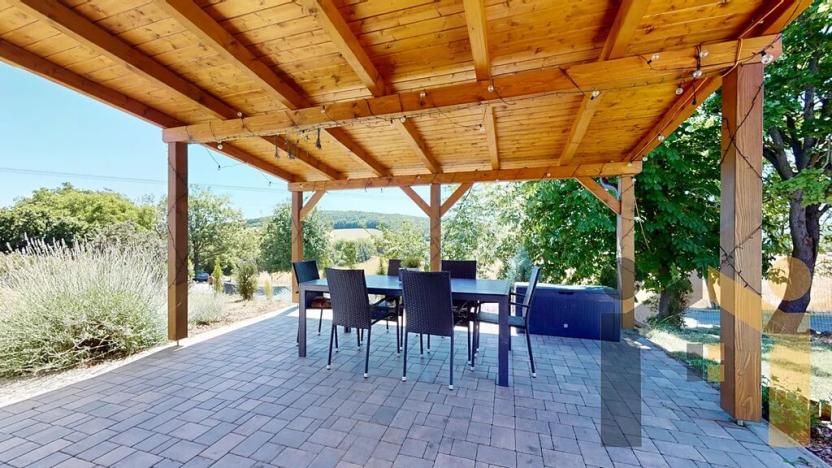 Prodej rodinného domu, Vinařice, 269 m2