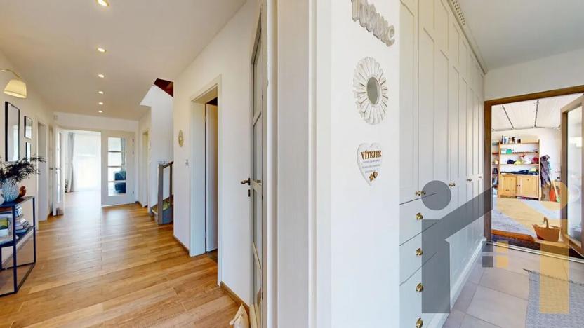 Prodej rodinného domu, Vinařice, 269 m2